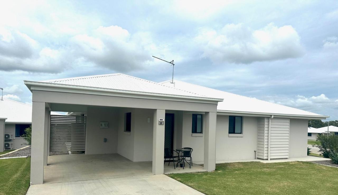 روكهامبتون Casa Nostra Motel المظهر الخارجي الصورة